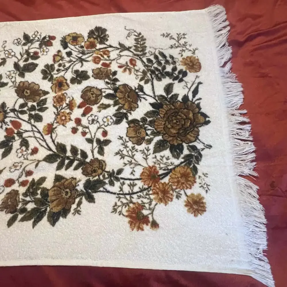 VTG 70s Cannon Royal Family Fringed Floral Towel Green Brown Orange Yellow 22x41